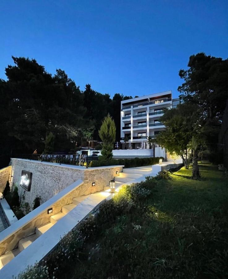 Pino Boutique Hotel Улцин Екстериор снимка
