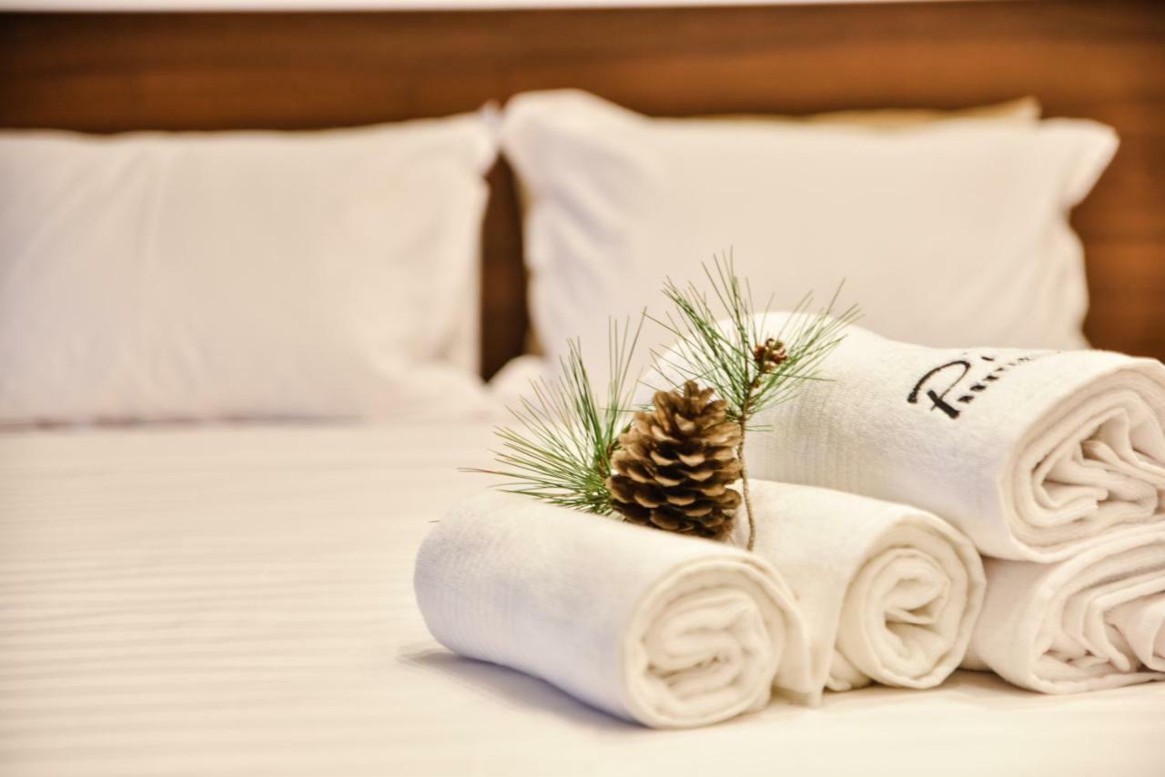 Pino Boutique Hotel Улцин Екстериор снимка