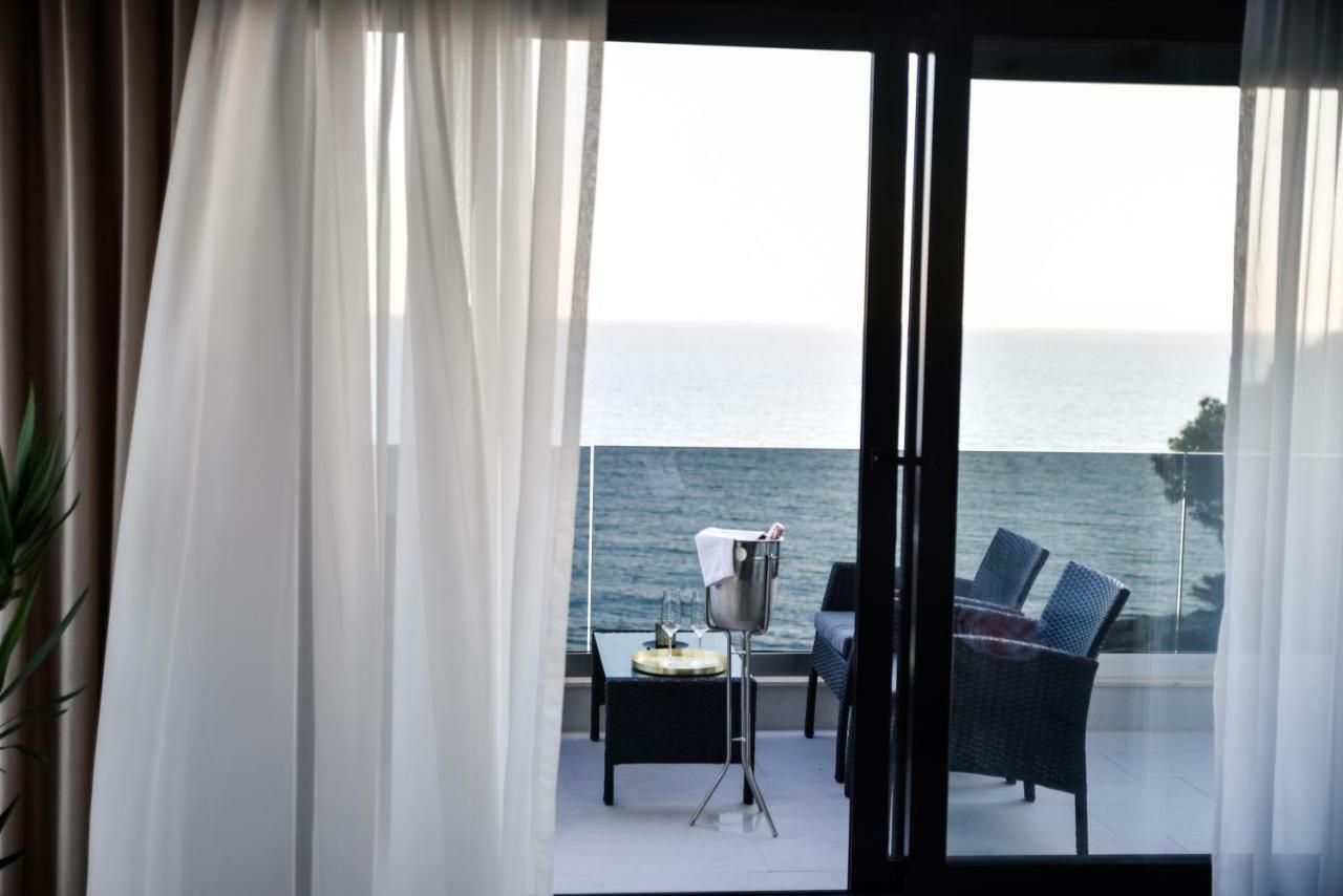Pino Boutique Hotel Улцин Екстериор снимка